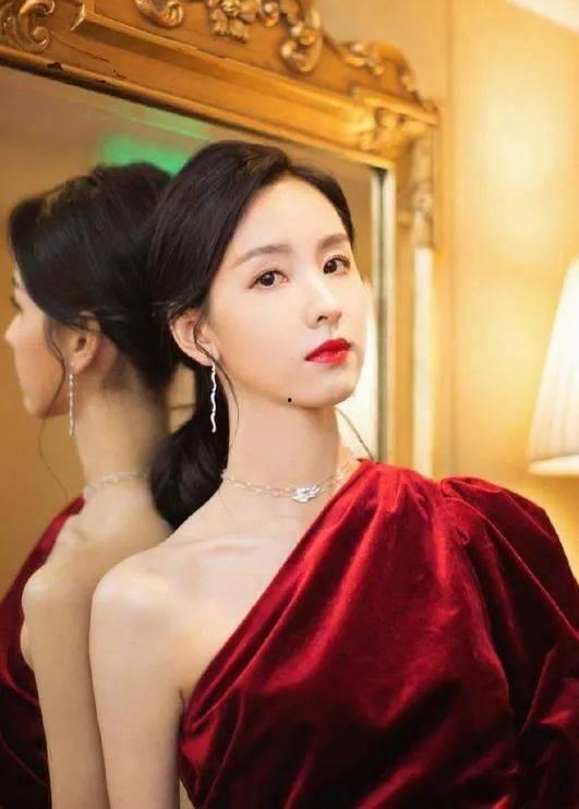 刘思思最新爆料,娱乐圈背后的惊人真相 第1张 刘思思最新爆料,娱乐圈背后的惊人真相 第1张